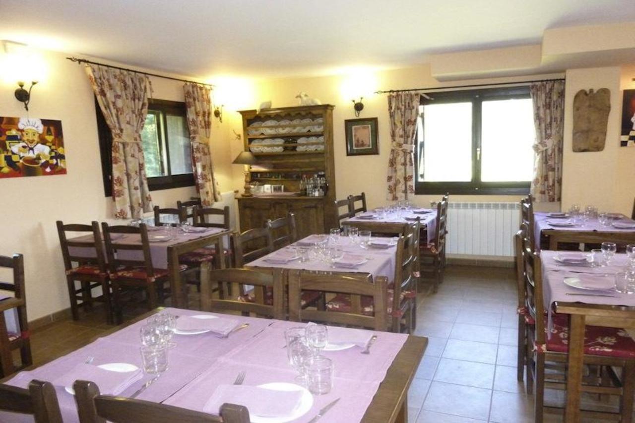 Hostal Parque Natural Бенаск Екстериор снимка