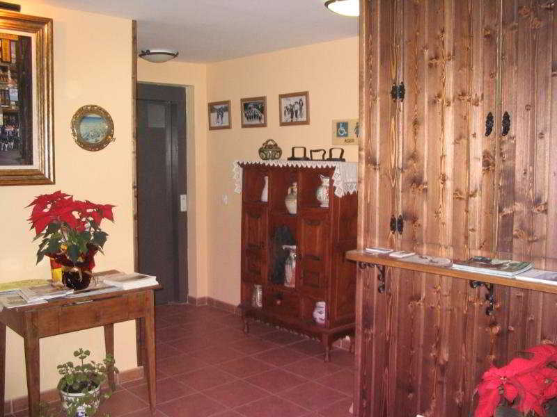 Hostal Parque Natural Бенаск Екстериор снимка